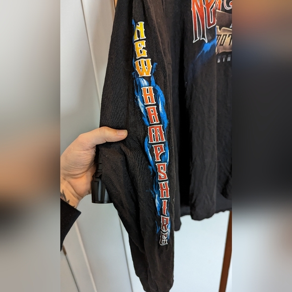 New Hampshire long sleeve. Black, size L. - Picture 7 of 8